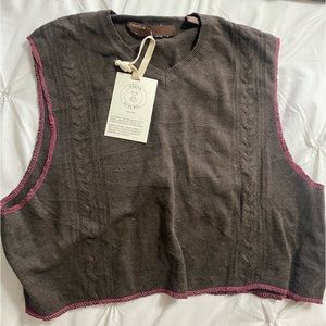 NEW URBAN OUTFITTERS sweater vest